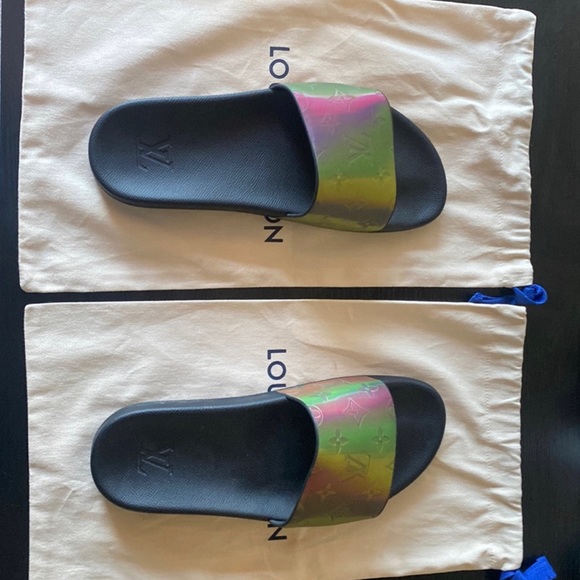 Louis Vuitton waterfront mule slides - Picture 2 of 5